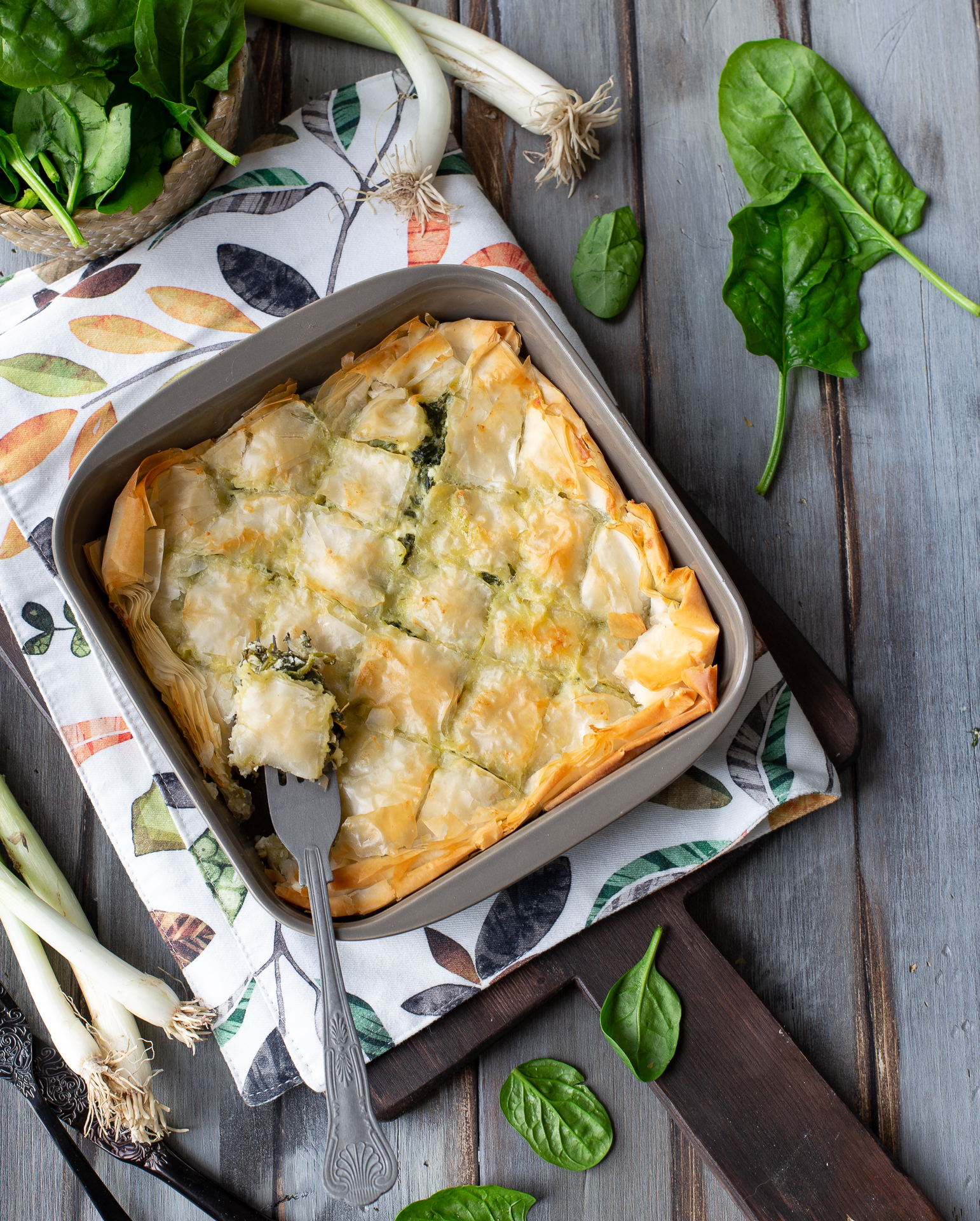 Spanakopita Greca di pasta fillo con Riso, spinaci e feta - I Menù del  SorRISO - Monicucci Chef